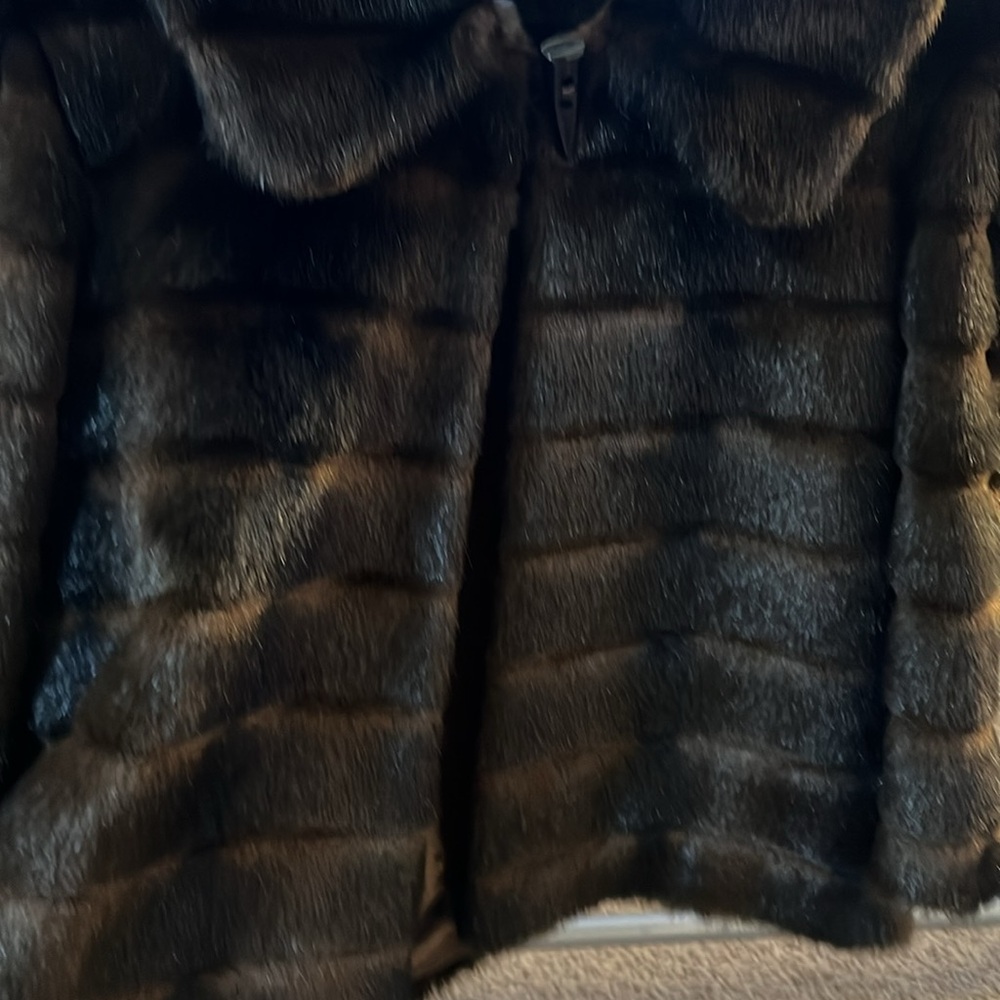 Calvin Klein faux fur jacket - Picture 3 of 8